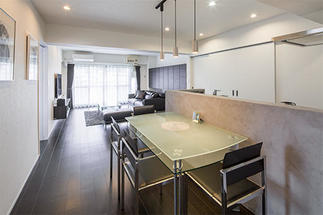 造作壁とタイルでカッコイイキッチン②