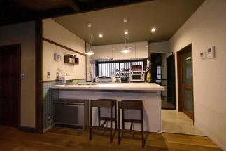 カウンターキッチンで開放的に