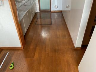 床ﾌﾛｰﾘﾝｸﾞ上貼り工事　着工前