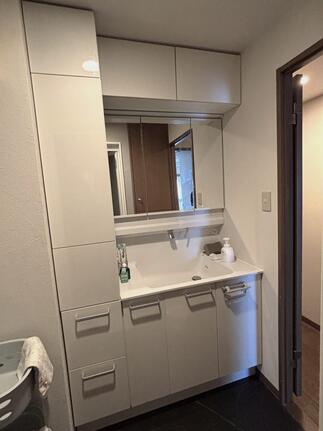 洗面化粧台の交換