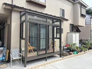 家族が集う、庭先の憩い空間