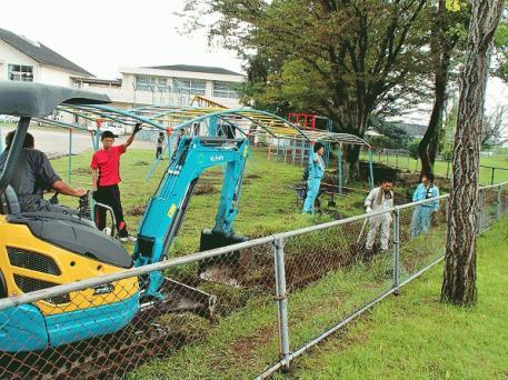 乙房小ボランティア3.JPGのサムネイル画像