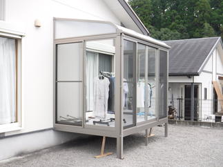 雨の日も花粉や火山灰も気にせず活用できるサンルーム