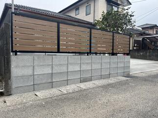 目隠しフェンス