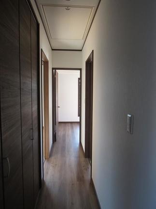 二階　各居室に続く廊下