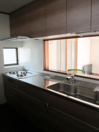 LIXIL商品『アレスタ』で収納たっぷりのキッチンに！