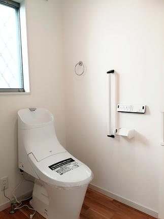 LIXILのトイレでお掃除ラクラク