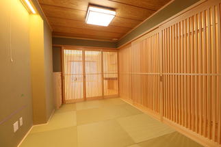 和風の落ち着く寝室