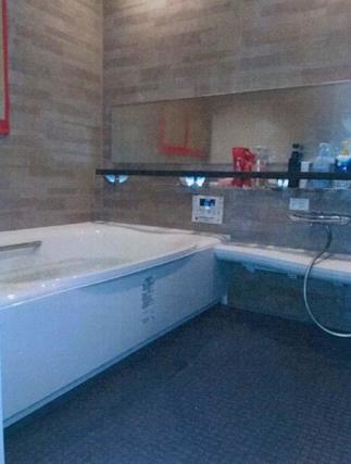 タイルのお風呂から最後の人までポカポカ続くお風呂へ♪