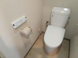 トイレのリフォーム工事を行いました。きれいが続くアメージュに♪♪♪　in甲府市