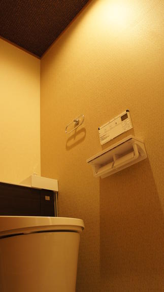 LIXIL　トイレ　リフォレ