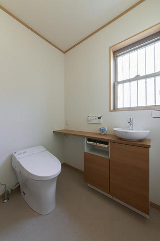 タンクレストイレ　サティス