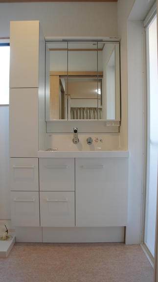 洗面化粧台　ピアラ