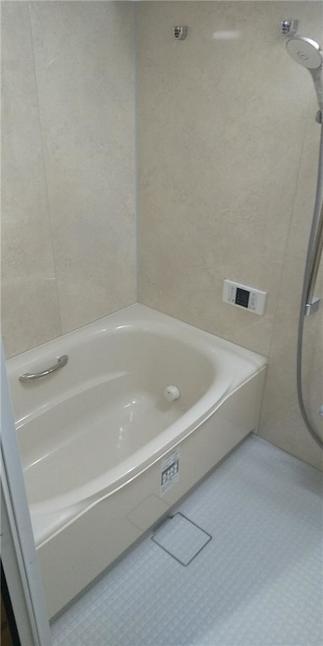 温かいお湯が長続きで追い焚き回数を減らせる浴槽