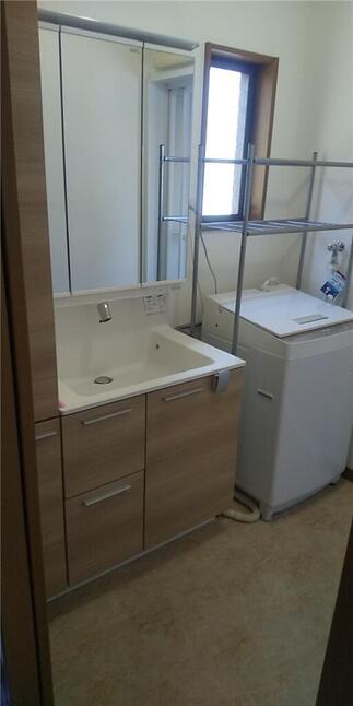 洗面化粧台　After