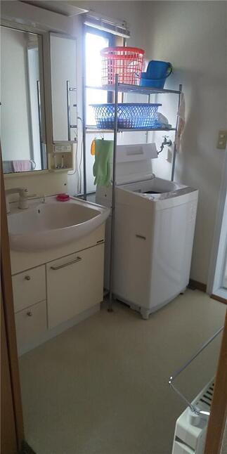 洗面化粧台　Before