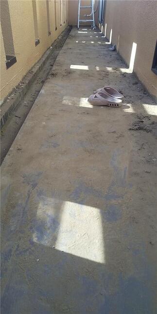 ベランダ　Before