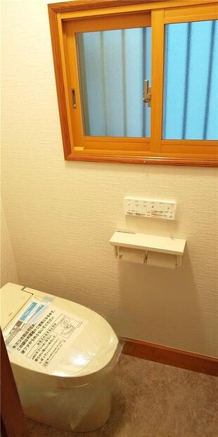 最新トイレで電気代も水道代もしっかり節約！〈トイレ〉