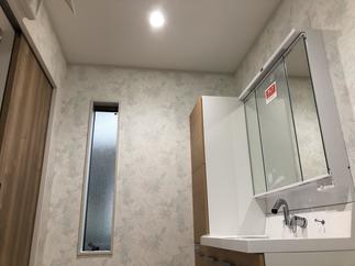 広～い洗面化粧室。