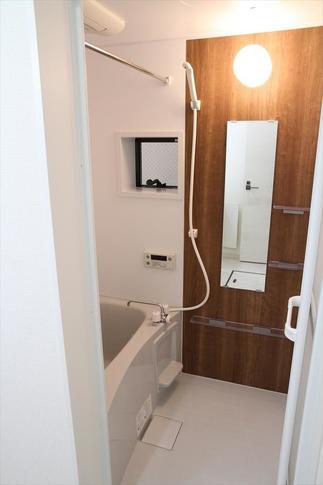 賃貸物件とは思えないおふろです。