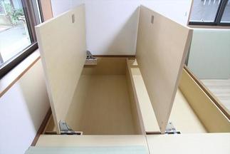 くつろぎの場とたっぷりの収納力。