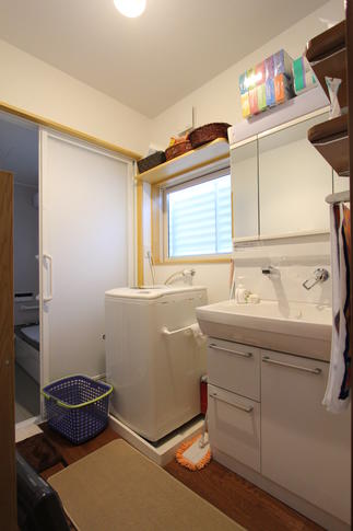 洗面化粧室after