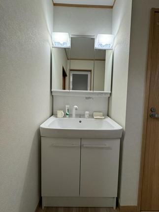 リクシル洗面化粧台　オフトＷ７５０　三面鏡