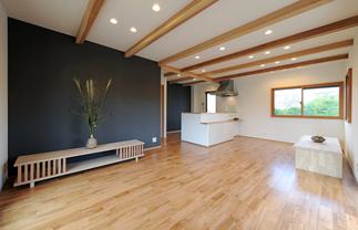 ブラックのアクセントでお家のカラーをコーディネート