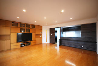 かっこよくイメージチェンジしたLDK