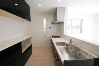 リビングを見渡せる使いやすいキッチン