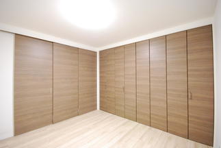 洋室のたっぷり収納