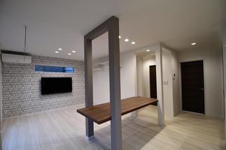 ダイニングテーブル