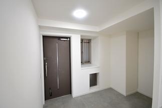 広々とした玄関