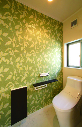 広く使いやすいトイレになりました。