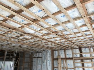 壁・天井断熱工事