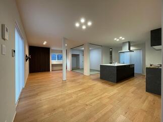 約30帖のLDK＋６帖の畳コーナー