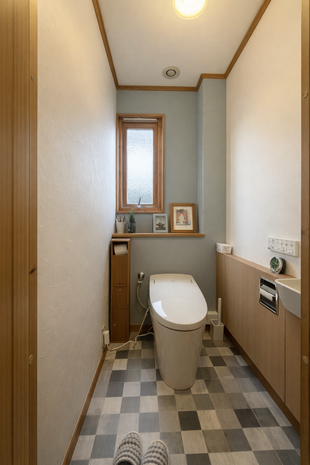 三条市 S様邸　【サティスＳタイプリトイレ 手洗器付】【アメージュシャワートイレ リトイレ】１・２階トイレ入替 内装工事