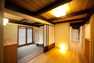 明るく開放的な玄関