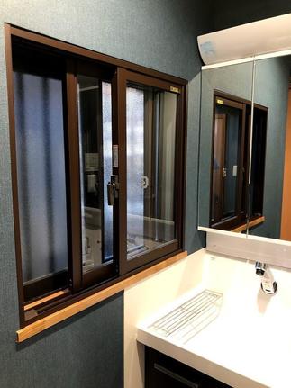 窓回りもしっかり断熱補強