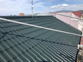 グリーンの屋根が輝いています。