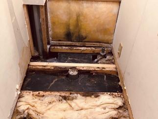 断熱材が見えて中がスッキリしました。