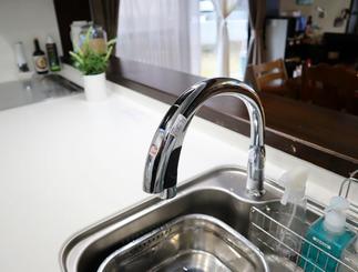 清潔な状態が保てる便利なタッチレス水栓