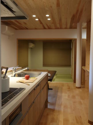 キッチンはLIXILのアレスタを採用しました