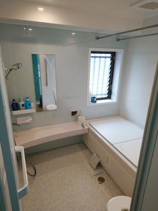 「スパージュ」ペパーミントグリーンのアクセントパネルで洗面室ともコーディネート