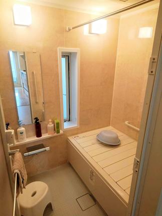 ホテルライクなバスルームでエレガントなバスタイムをお楽しみください。