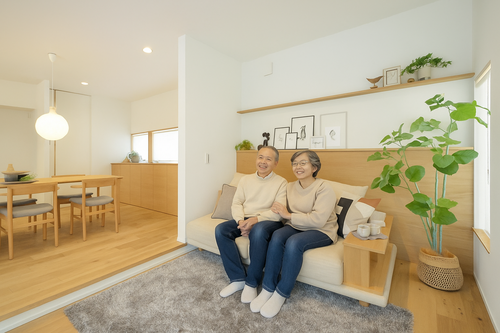 60代夫婦リビング.png