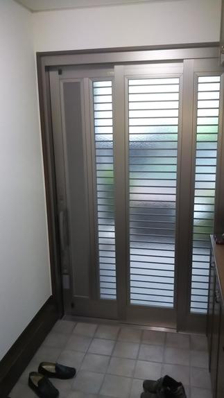 広々開口、3枚引き玄関扉