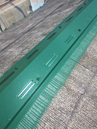 金属部分から塗ります！