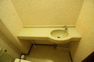 既存手洗カウンター(Before)