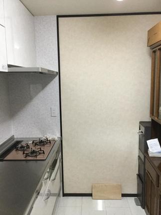 不必要な勝手口をなくしてすっきりとさせました